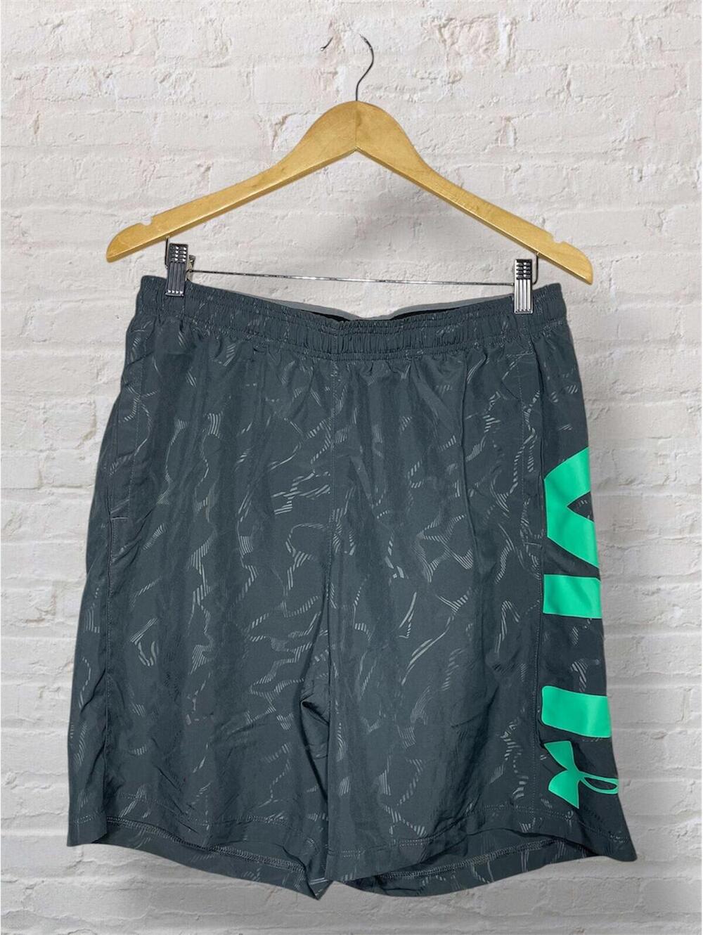Under Armour Men Gray Green Emboss Short Gorpcore athlete L